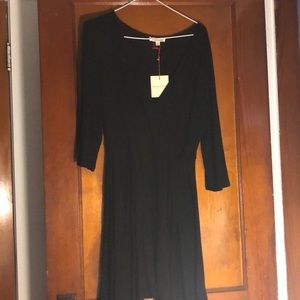 Gorgeous NWT little black holiday dress